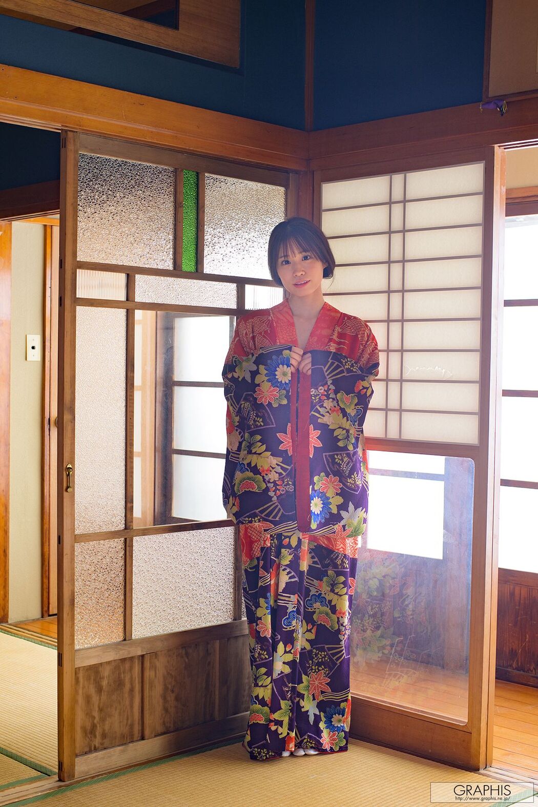 JP Miho Nana 未歩なな – Graphis Gals No.552 VIVACIOUS Part01 (72P)
