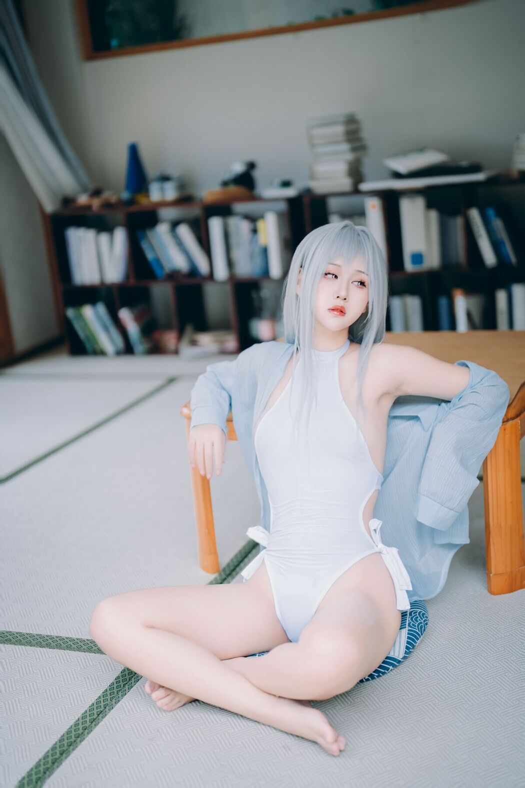 Coser@萌芽儿o0 – 白泳装 (26P)