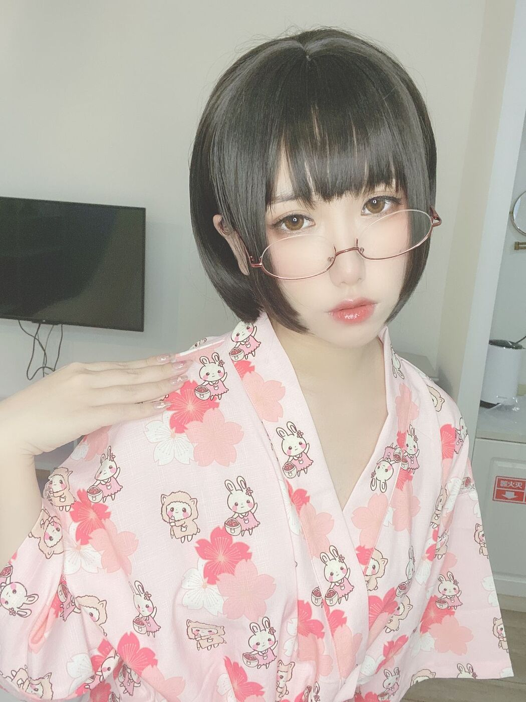 Coser@芋圆侑子 &#8211; 少妇 Part1 (58P &#8211; 8V)