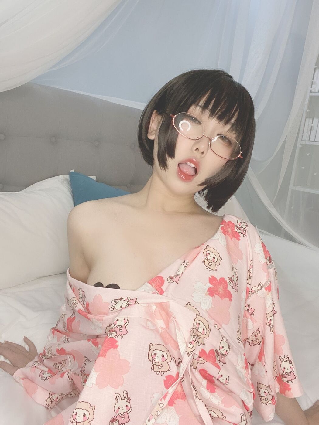 Coser@芋圆侑子 &#8211; 少妇 Part2 (57P)