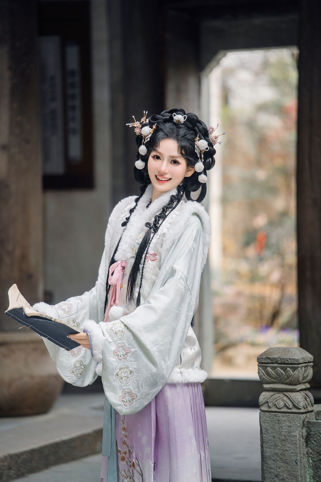 YiTuYu艺图语 Vol.8386 小陈 (21P)