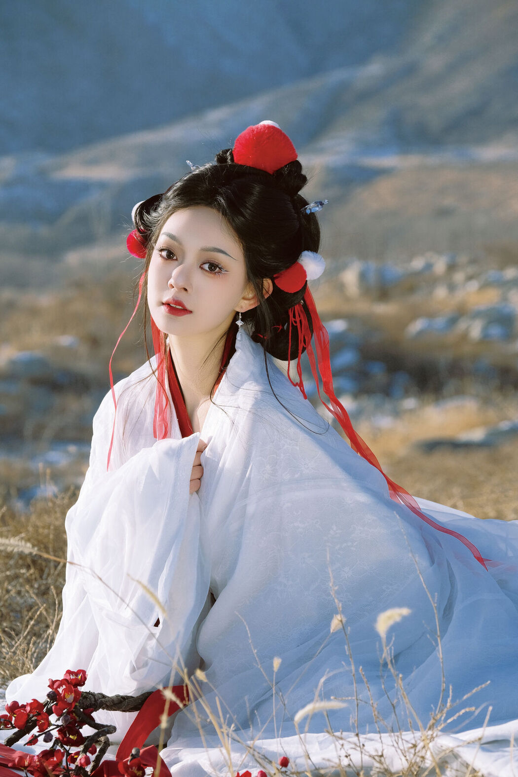 YiTuYu艺图语 Vol.8389 秋秋 (24P)