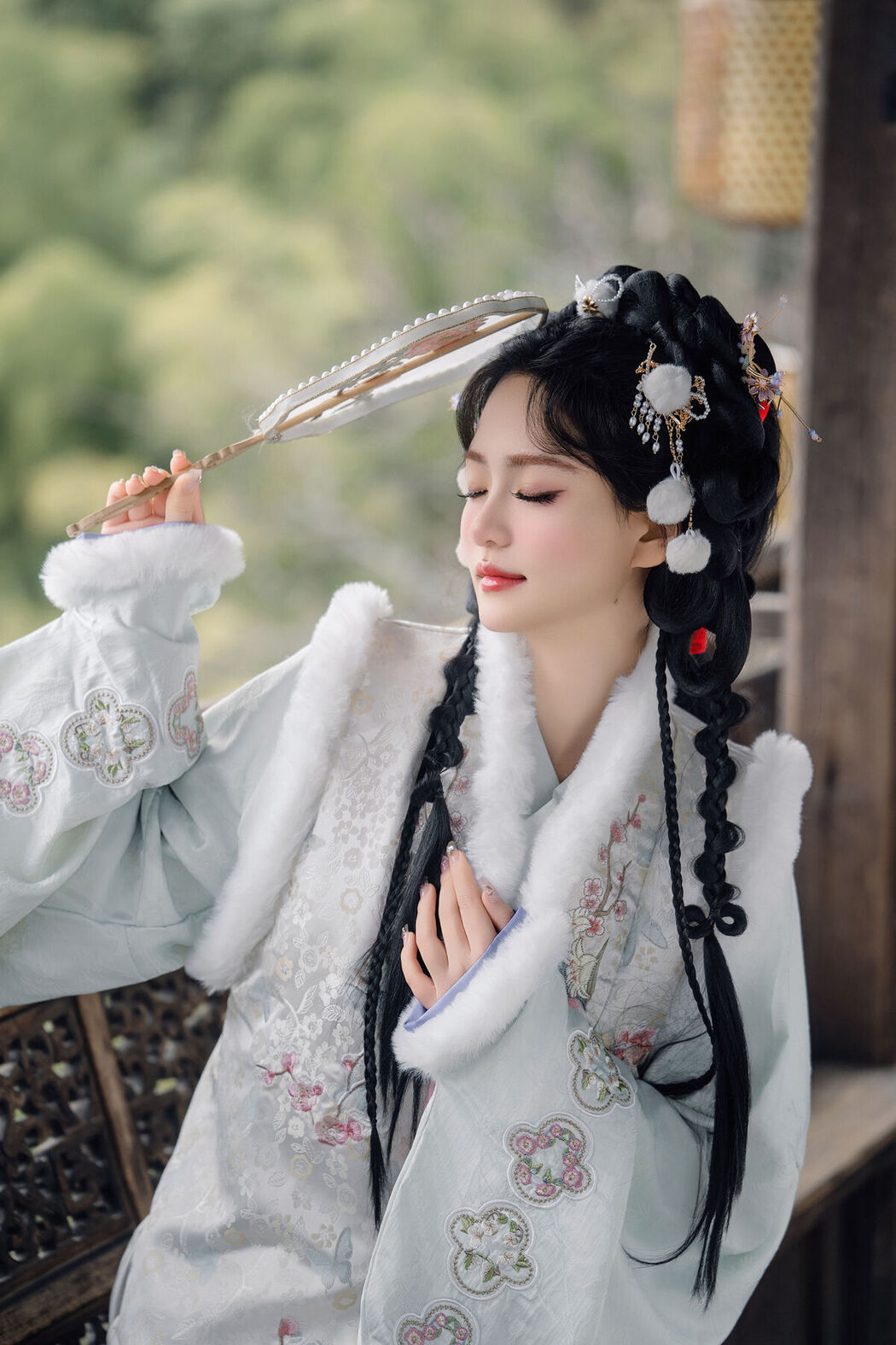 YiTuYu艺图语 Vol.8386 小陈 (21P)