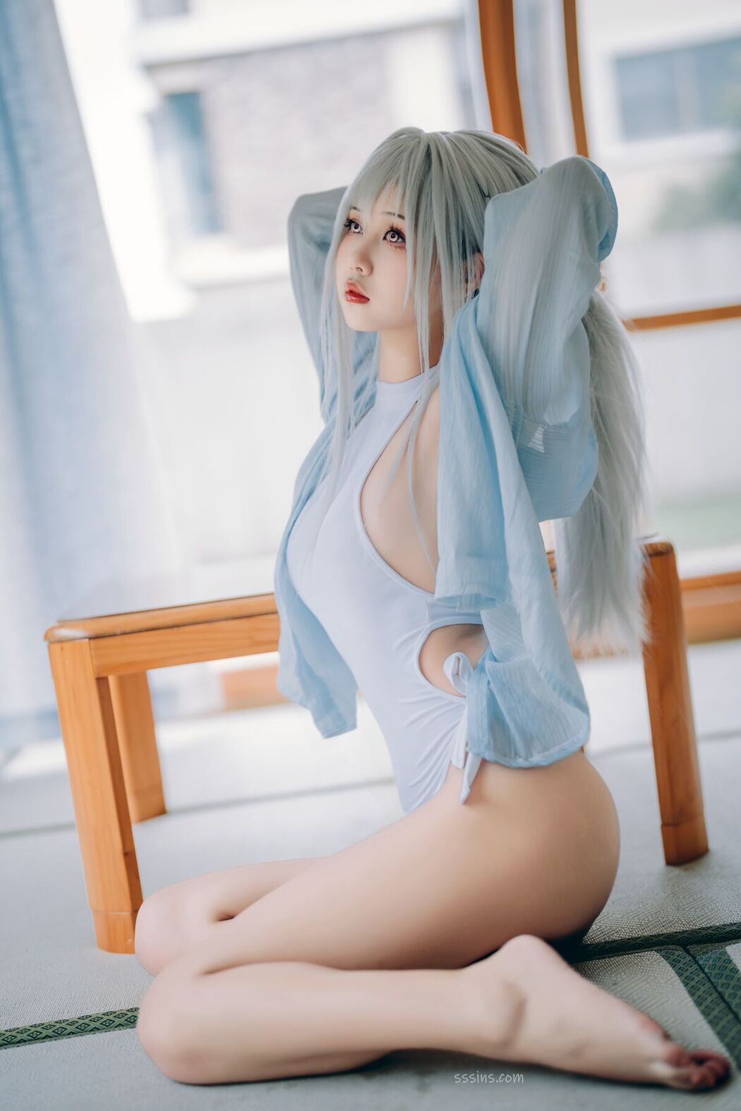 Coser@萌芽儿o0 – 白泳装 (26P)