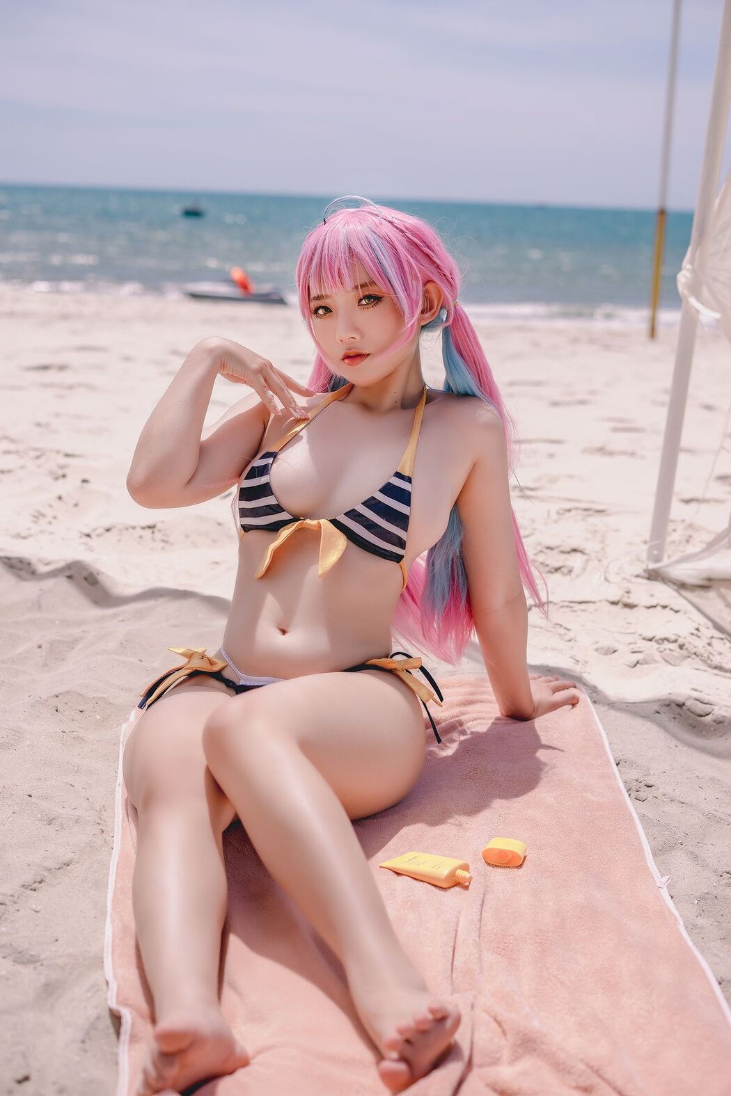 Coser@Messie Huang &#8211; Aqua Bikini (35P)