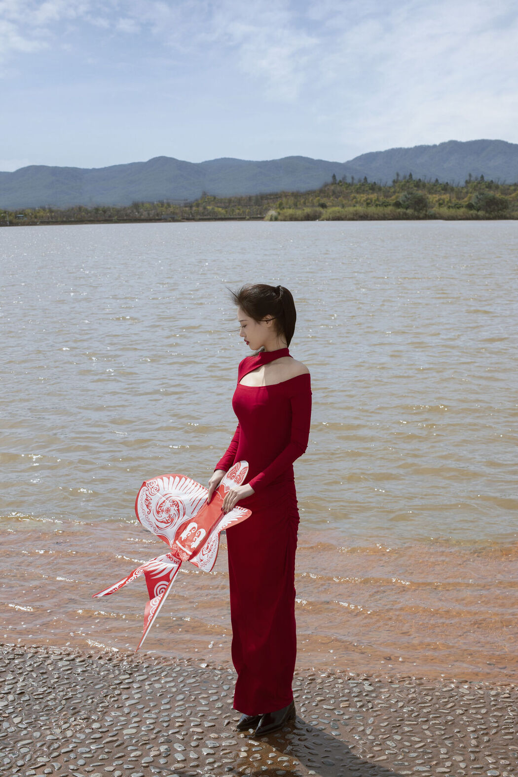 YiTuYu艺图语 Vol.8395 佚名 (28P)