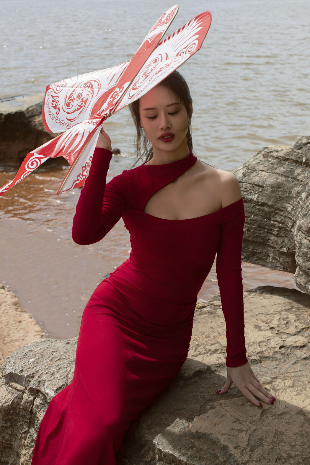 YiTuYu艺图语 Vol.8395 佚名 (28P)