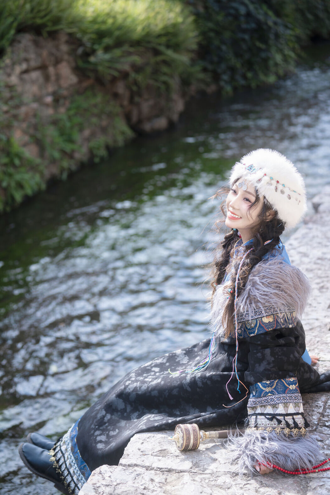 YiTuYu艺图语 Vol.8405 小赢 (32P)