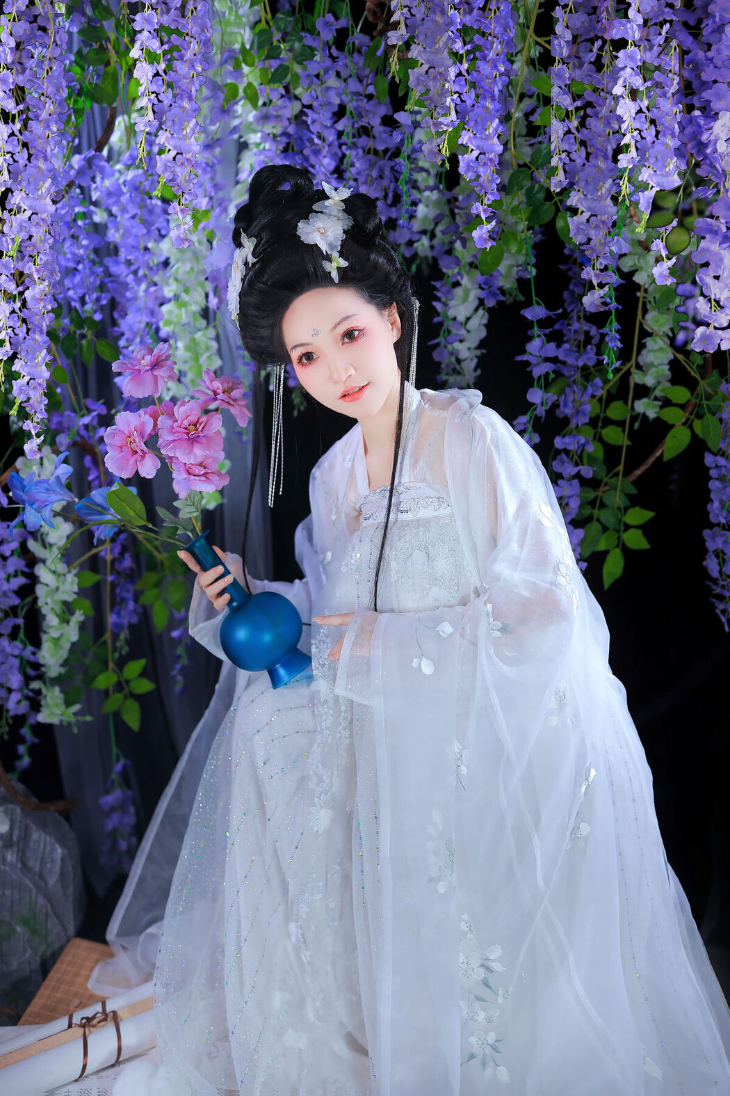 YiTuYu艺图语 Vol.8404 焚香小也 (23P)