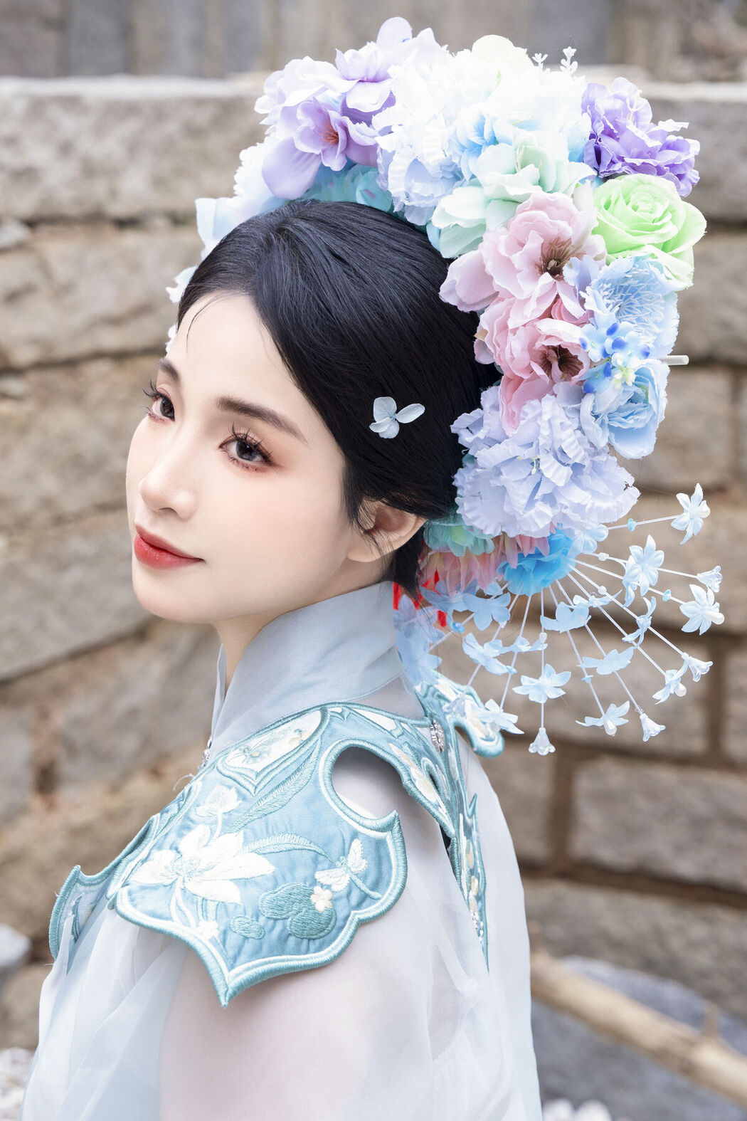 YiTuYu艺图语 Vol.8402 小葵 (26P)