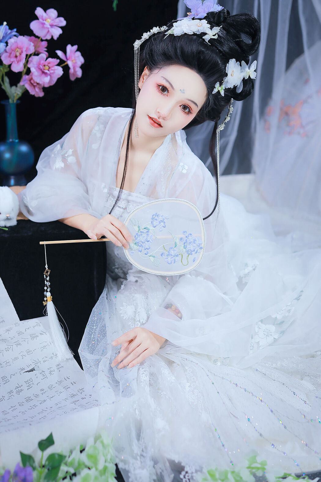 YiTuYu艺图语 Vol.8404 焚香小也 (23P) Cover Photo