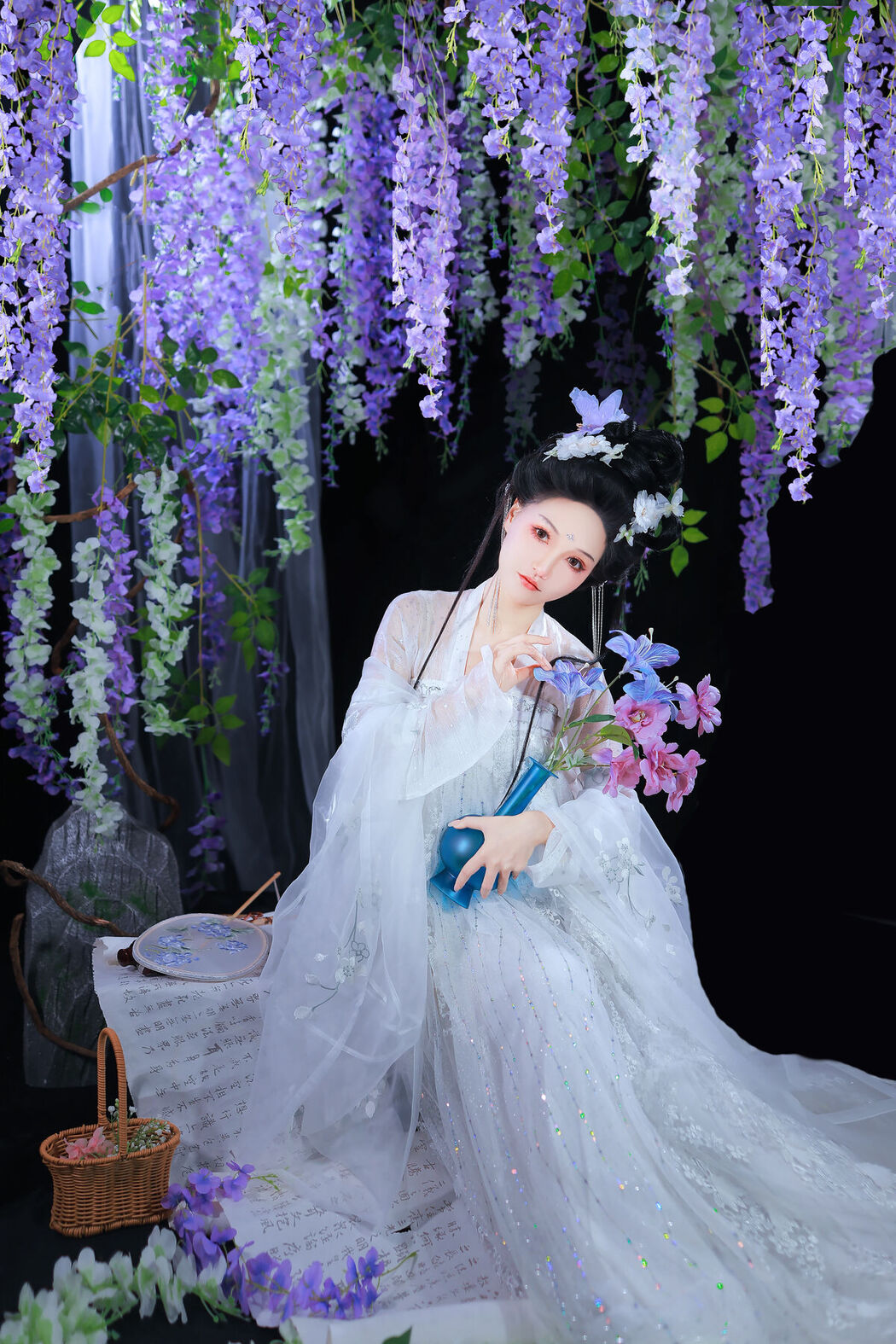 YiTuYu艺图语 Vol.8404 焚香小也 (23P)