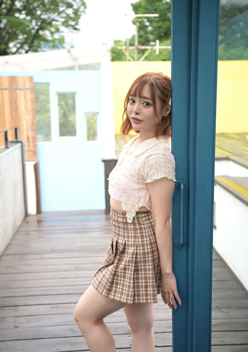 JP Ogura Yuna 小倉由菜 &#8211; 色白なお尻に触れてみたい (65P)