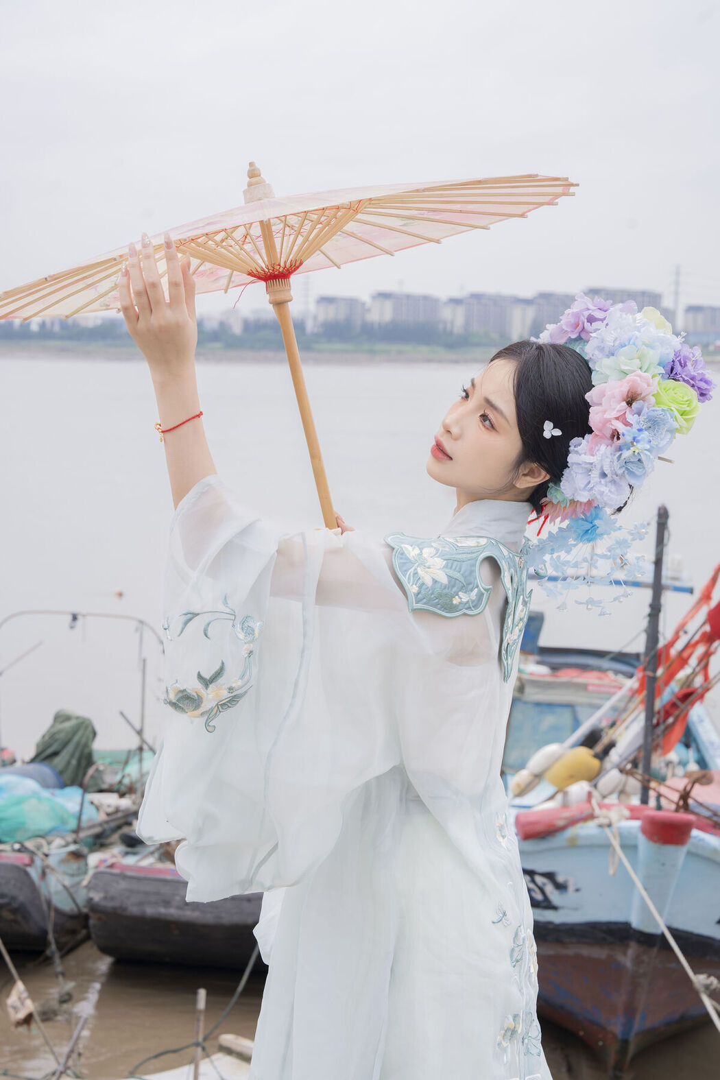 YiTuYu艺图语 Vol.8402 小葵 (26P)