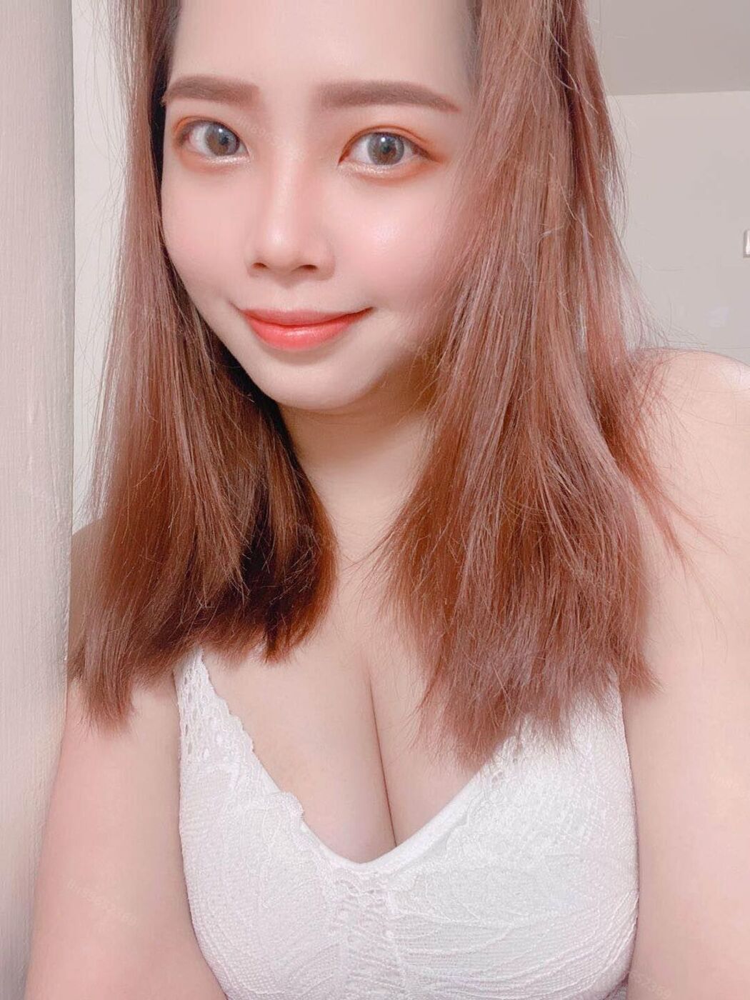 爆乳美容師 超漂亮的粉色!所有作品中最漂亮的一個 (42P &#8211; 1V)