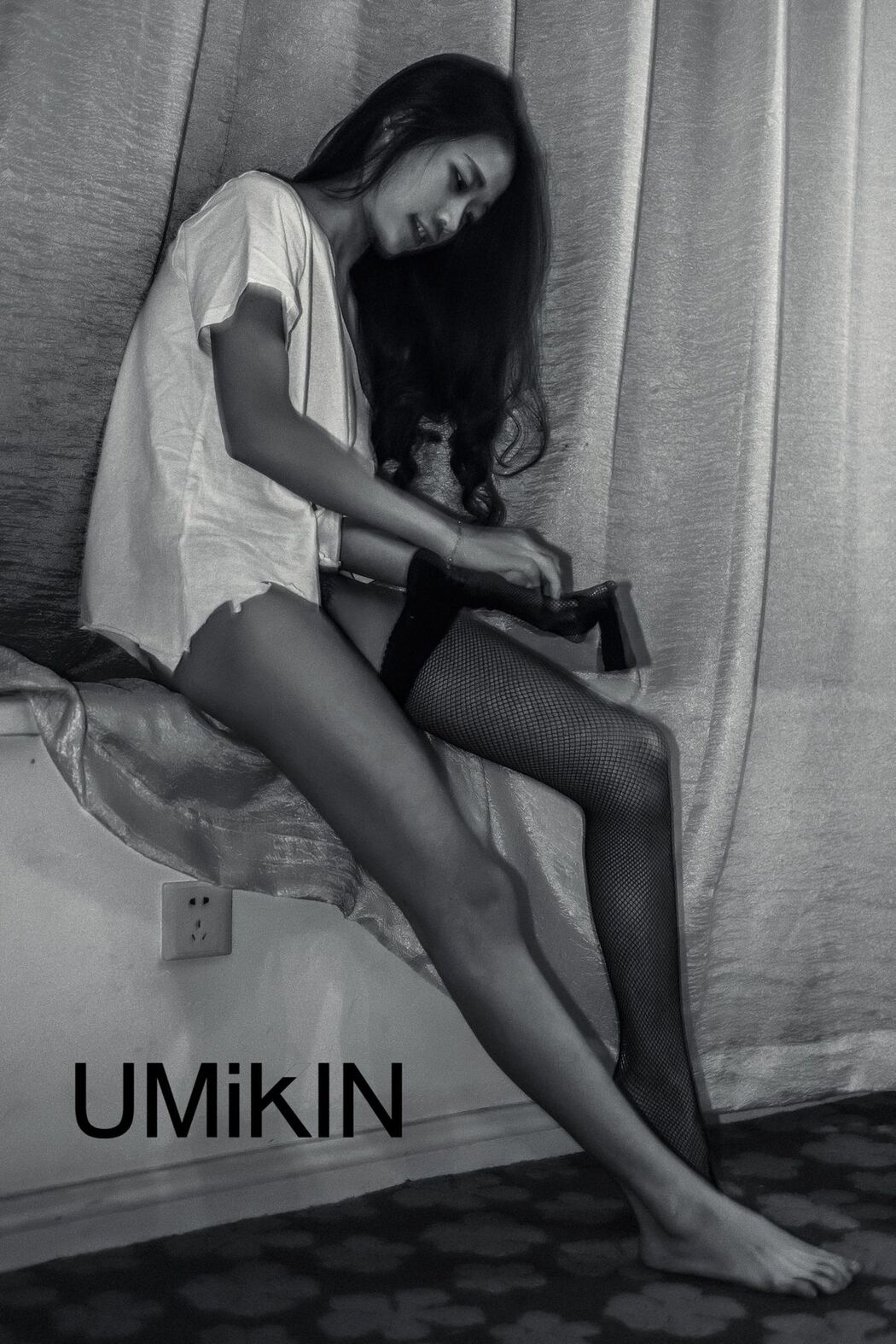 Umikin Adult Photography &#8211; 知名唯美情色摄影大咖 约拍超美御姐熟女大合集 Part03 (72P)