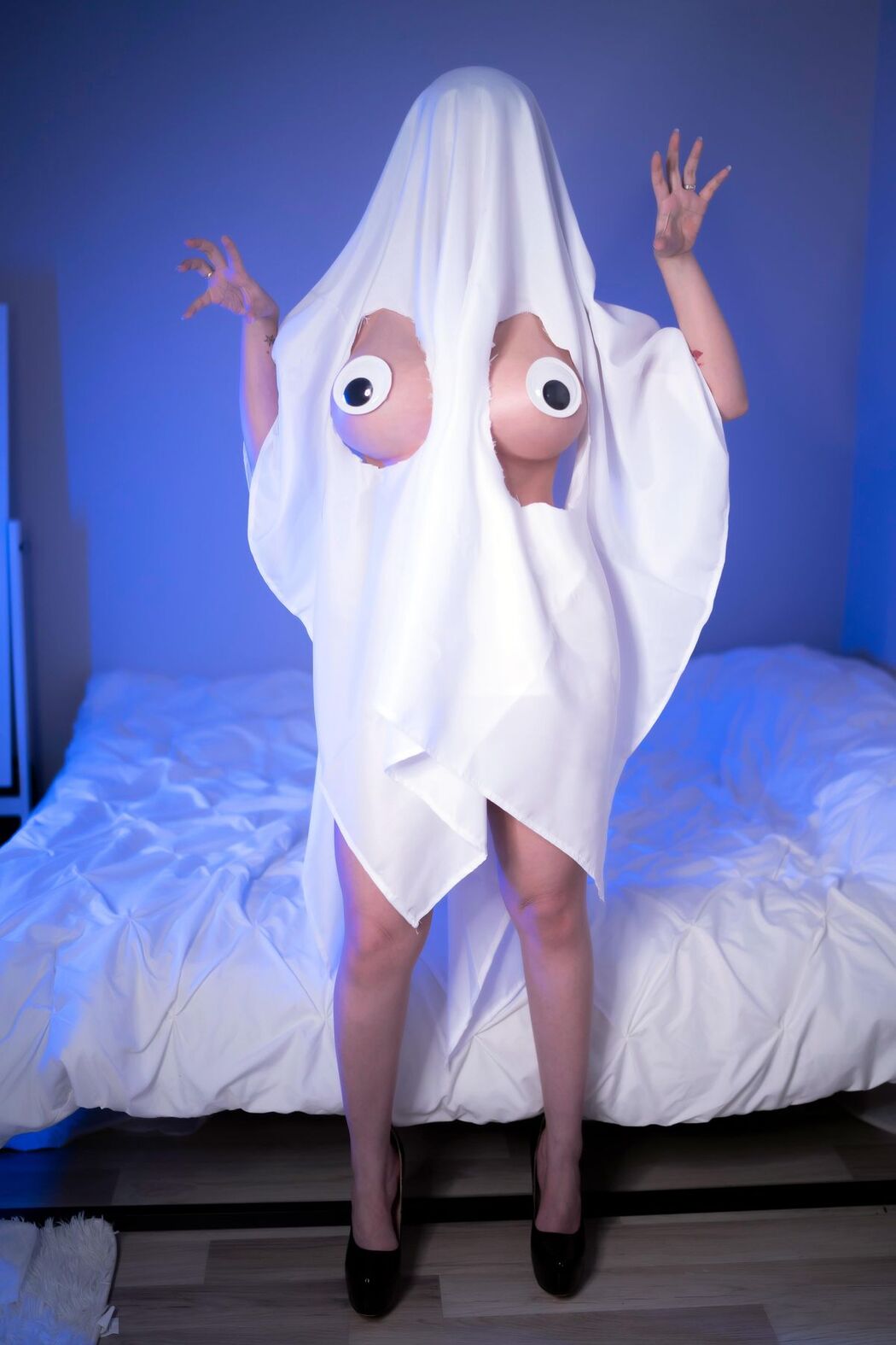 Coser@Hana Bunny – Ghost Hana (29P)