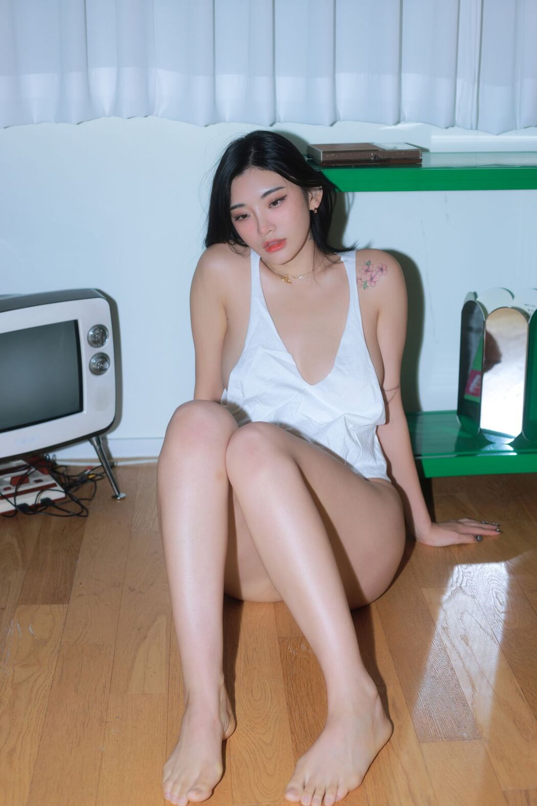 Sula 설아 – Drunk Part01 (64P – 1V)