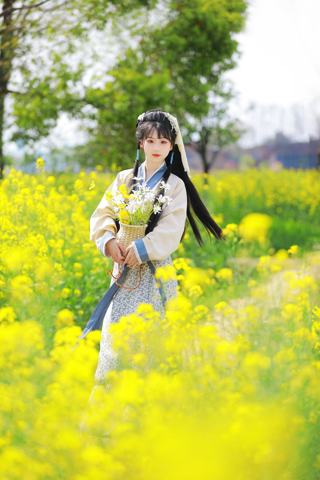 YiTuYu艺图语 Vol.8416 周周Ay (26P)
