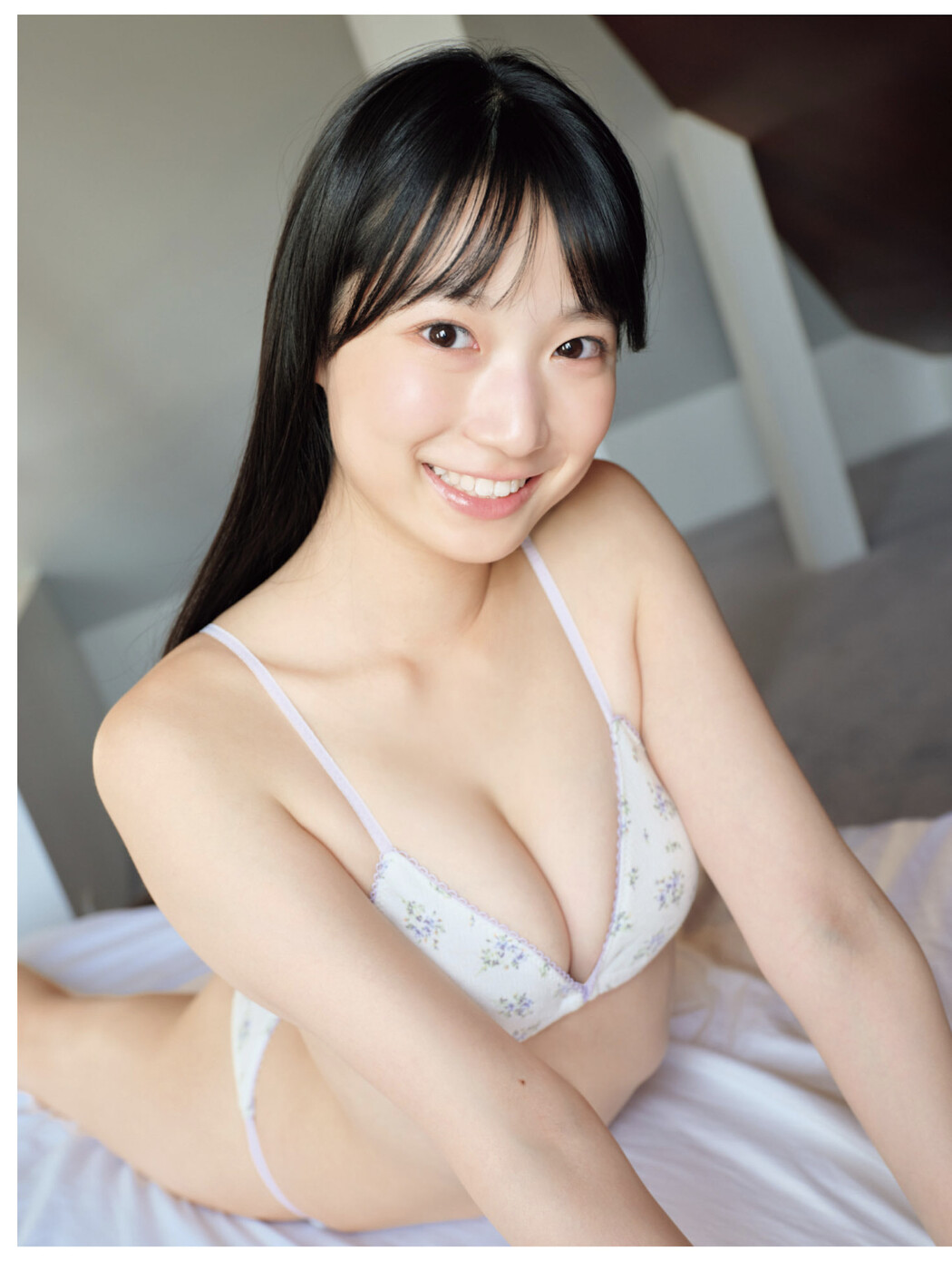 Shiori Momota 百田汐里, FLASH 2025.07.22 (フラッシュ 2025年7月22日号)