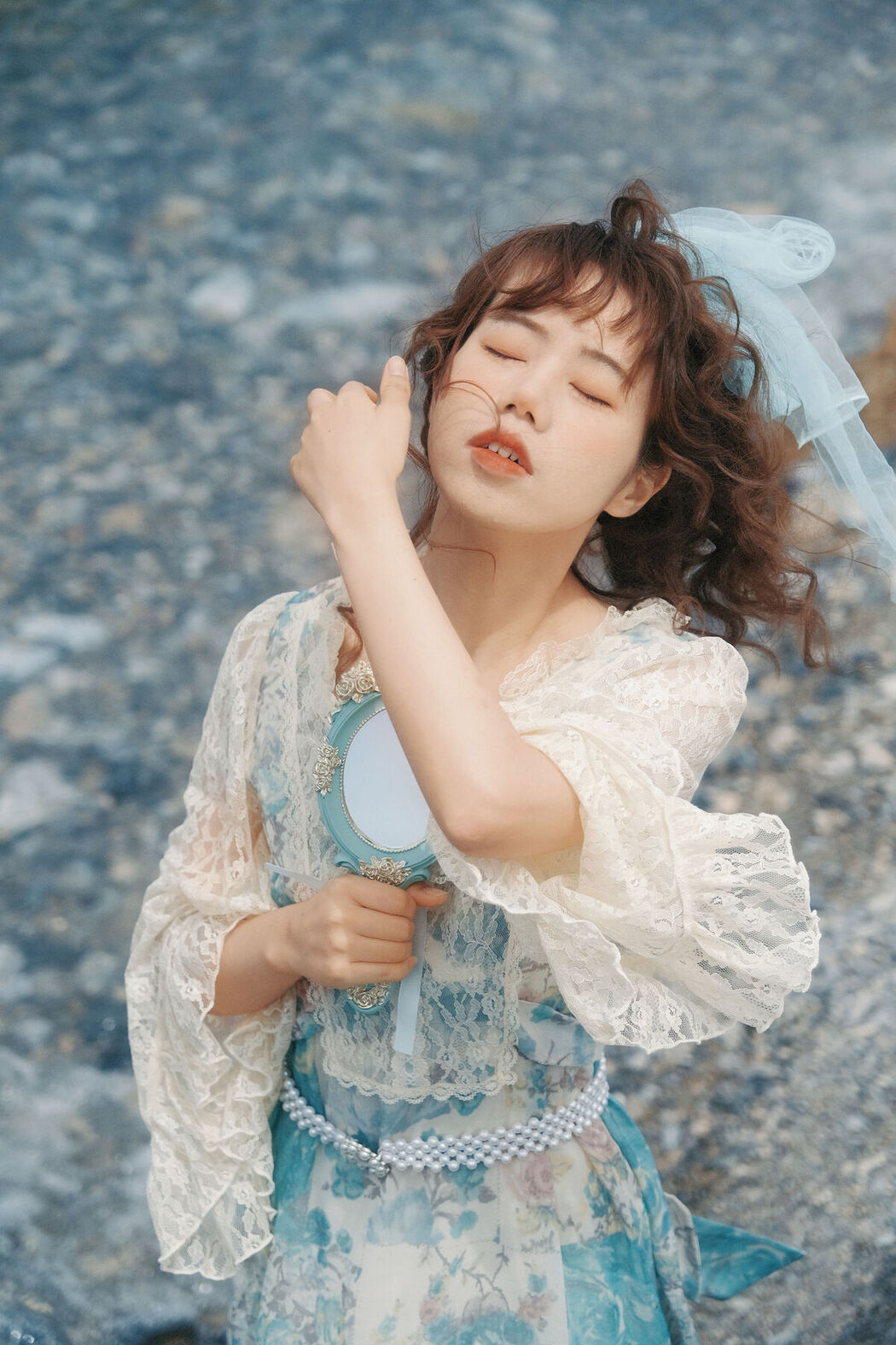 YiTuYu艺图语 Vol.8410 祝勺子 (24P)