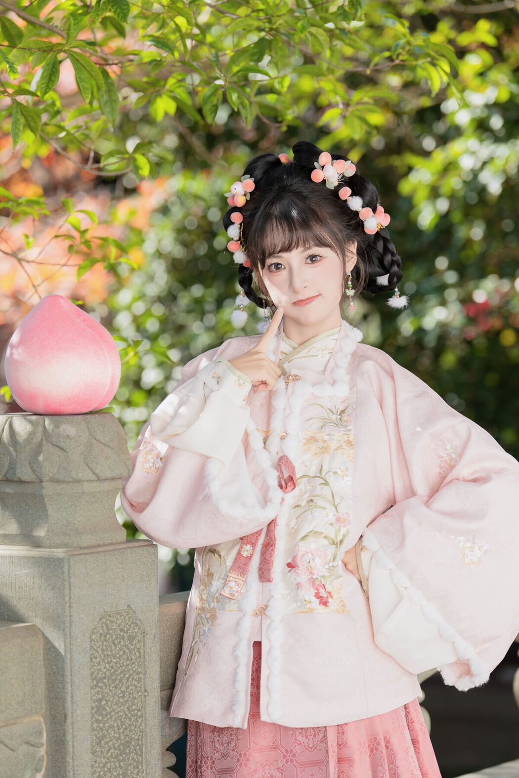 YiTuYu艺图语 Vol.8422 夏芋小年 (28P)