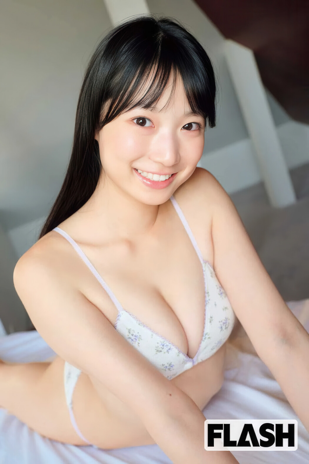 Shiori Momota 百田汐里, FLASH 2025.07.22 (フラッシュ 2025年7月22日号)