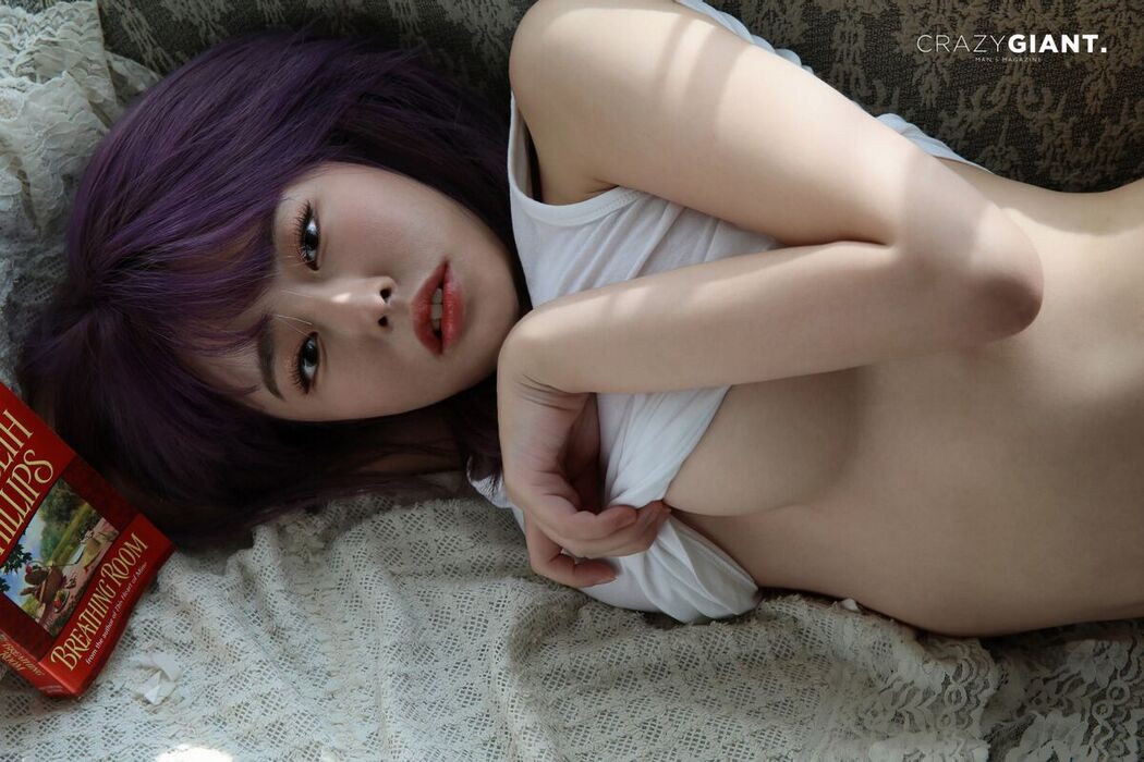 CRAZYGIANT Hanere &#8211; Sexy Photobook (55P)