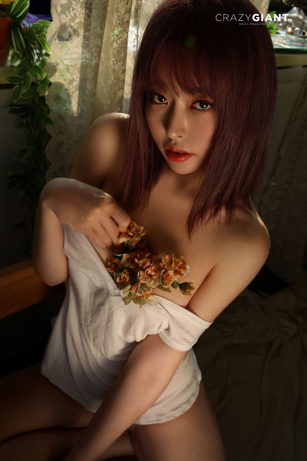 CRAZYGIANT Hanere &#8211; Sexy Photobook (55P)