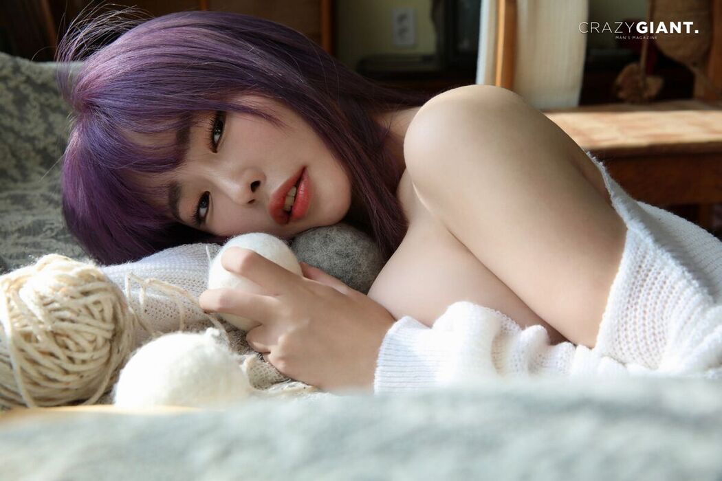 CRAZYGIANT Hanere &#8211; Sexy Photobook (55P)