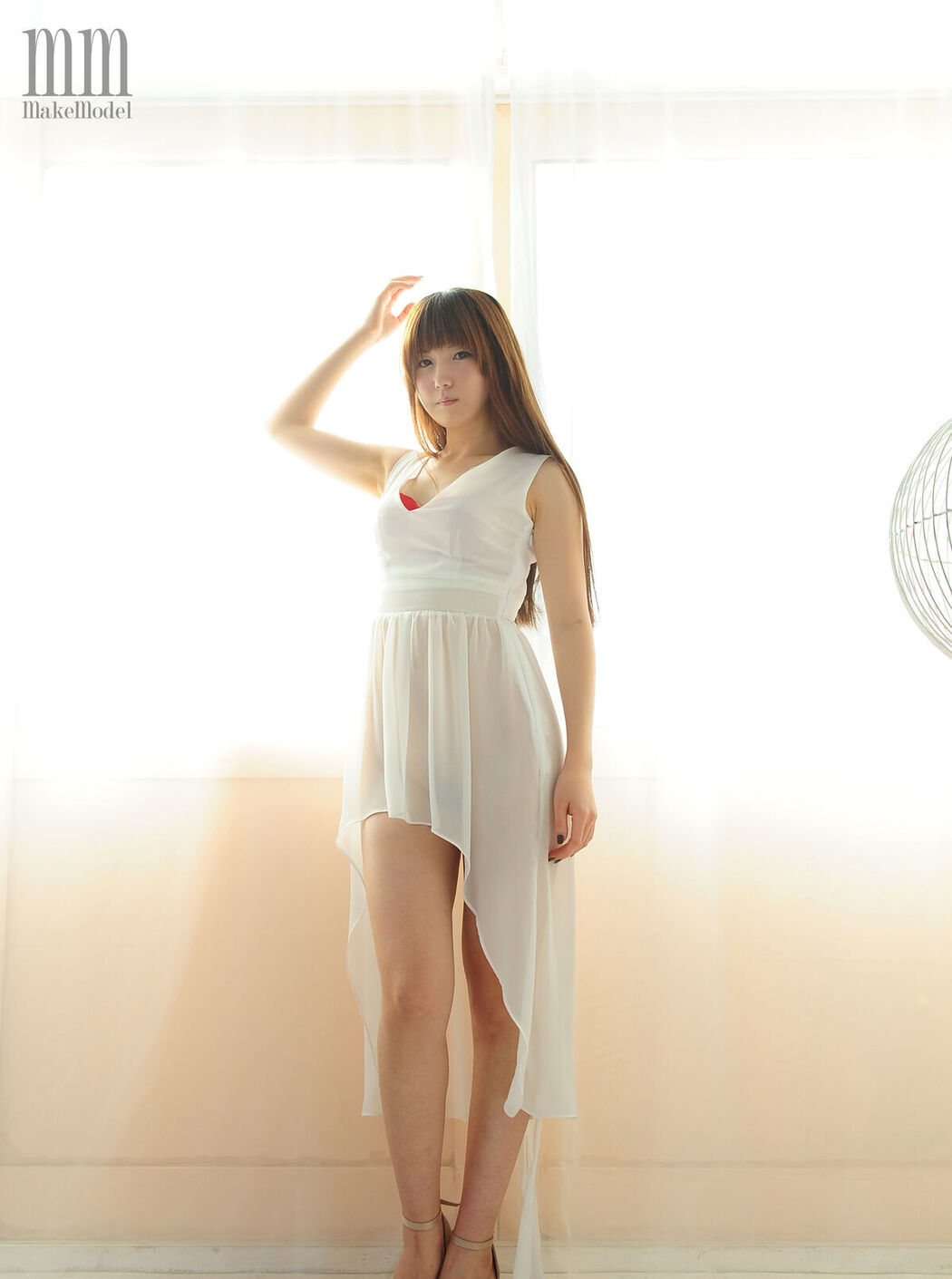 MakeModel Gahee 가희 – 2015.05.08 시선 집중 (37P)
