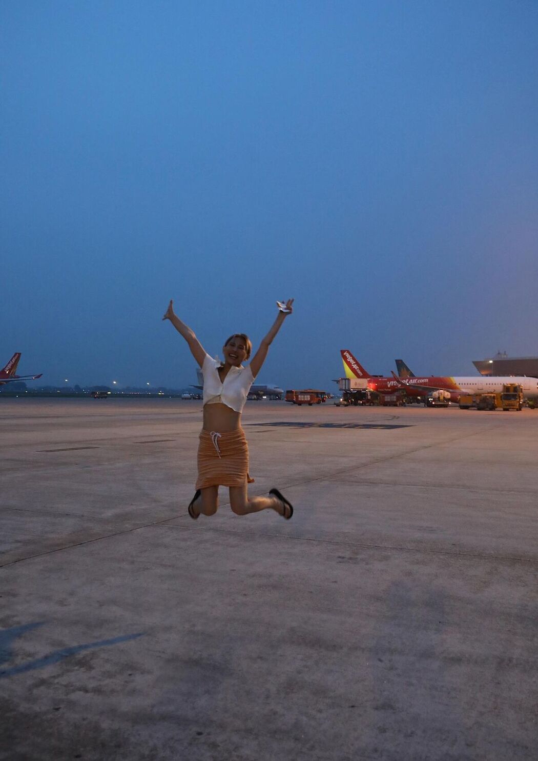 JP Tsunko つんこ &#8211; 1st写真集 OVER Another Edition (86P)