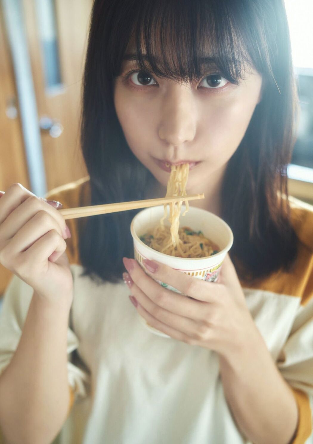 JP Yuka Suzuki 鈴木優香 &#8211; どうする (50P)