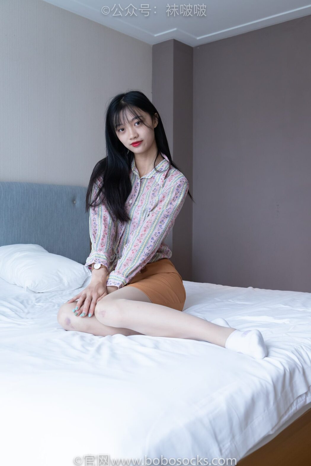 BoBoSocks袜啵啵 NO.008 Han Han