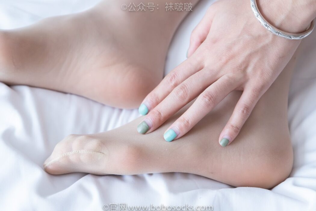 BoBoSocks袜啵啵 NO.008 Han Han