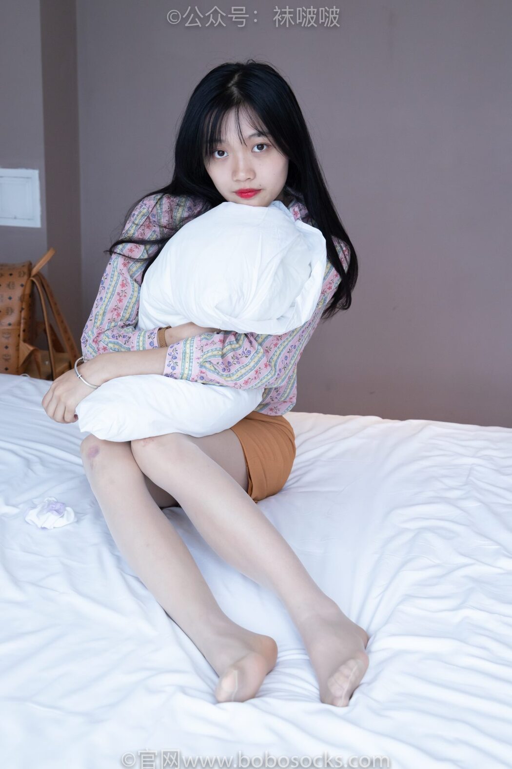 BoBoSocks袜啵啵 NO.008 Han Han