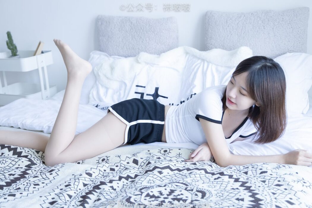 BoBoSocks袜啵啵 NO.026 Xiao Tian Dou