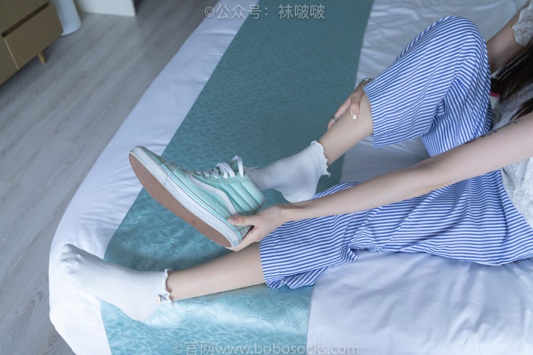 BoBoSocks袜啵啵 NO.027 Zhi Yu