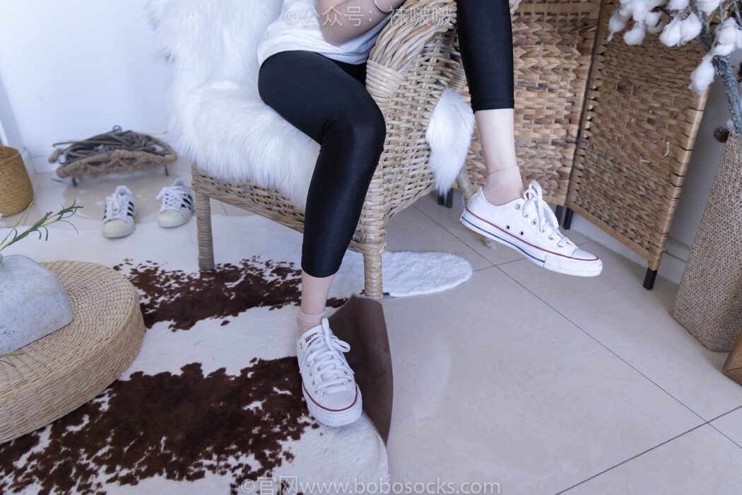 BoBoSocks袜啵啵 NO.044 Zhi Yu