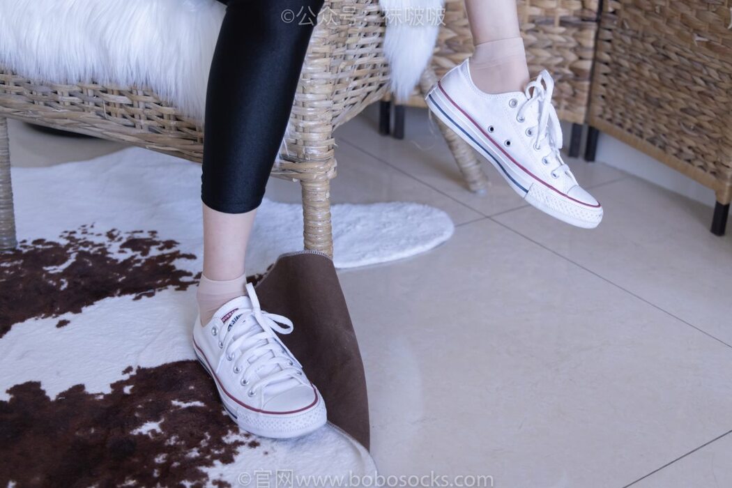 BoBoSocks袜啵啵 NO.044 Zhi Yu