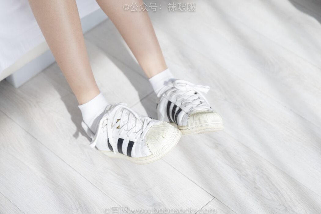 BoBoSocks袜啵啵 NO.033 Zhi Yu