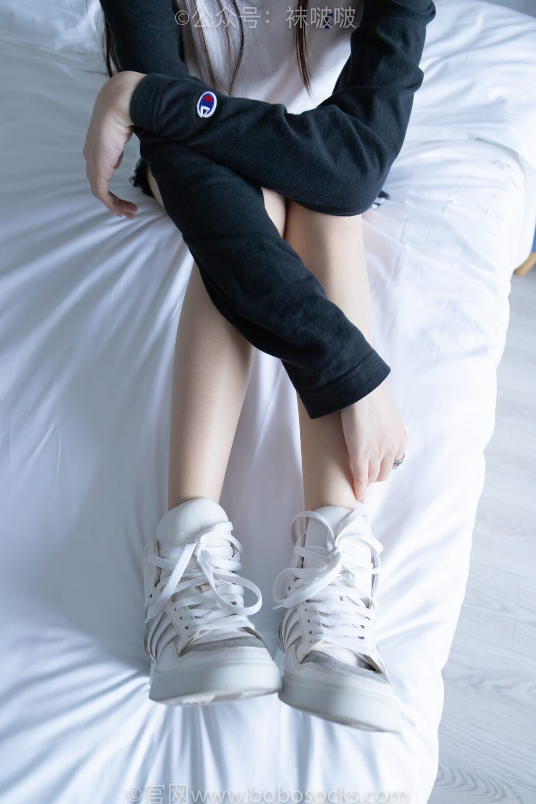 BoBoSocks袜啵啵 NO.015 Zhi Yu