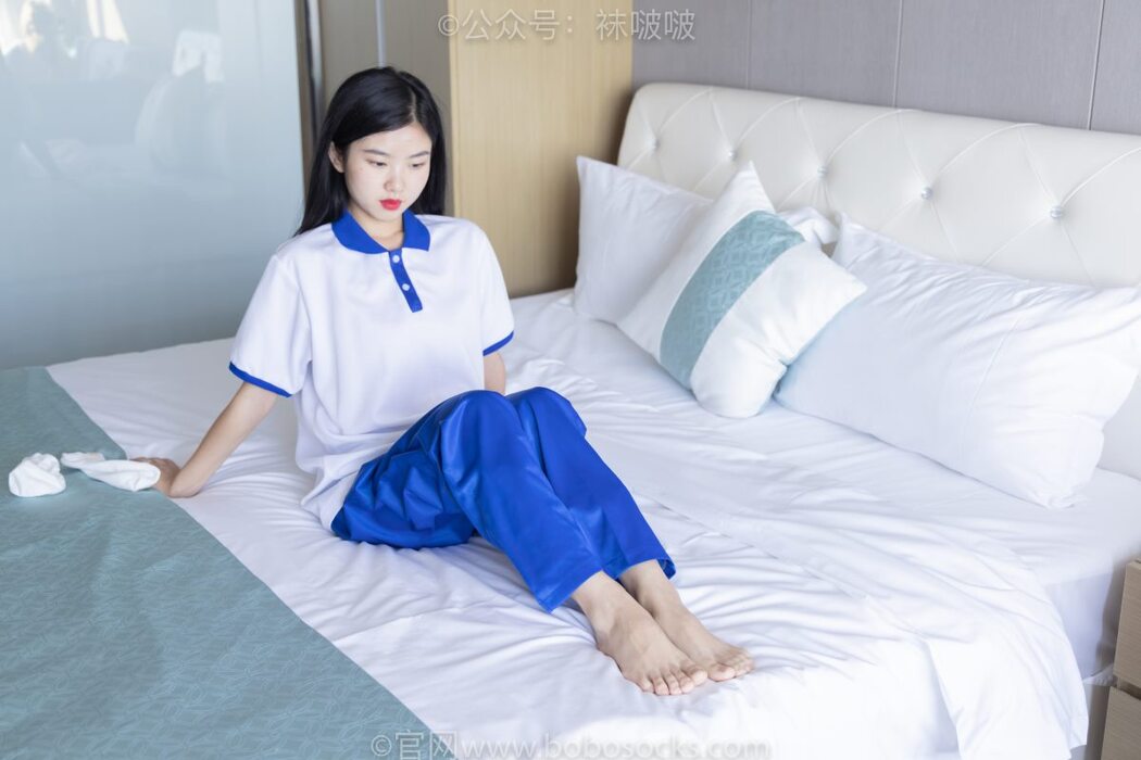 BoBoSocks袜啵啵 NO.039 Xiao Nai Xiong