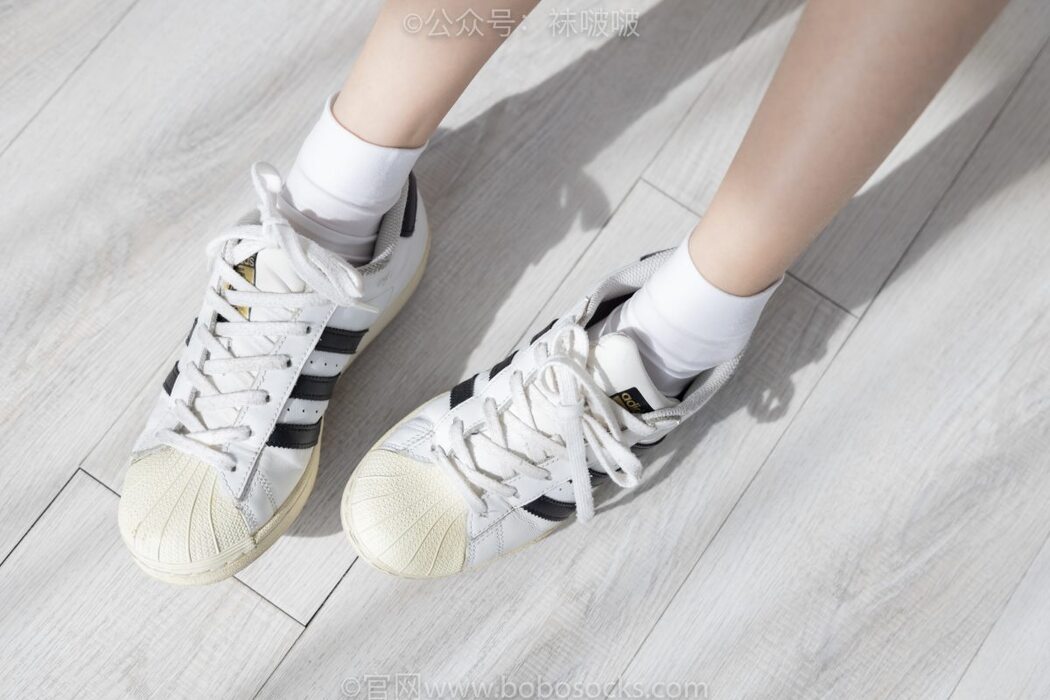 BoBoSocks袜啵啵 NO.033 Zhi Yu