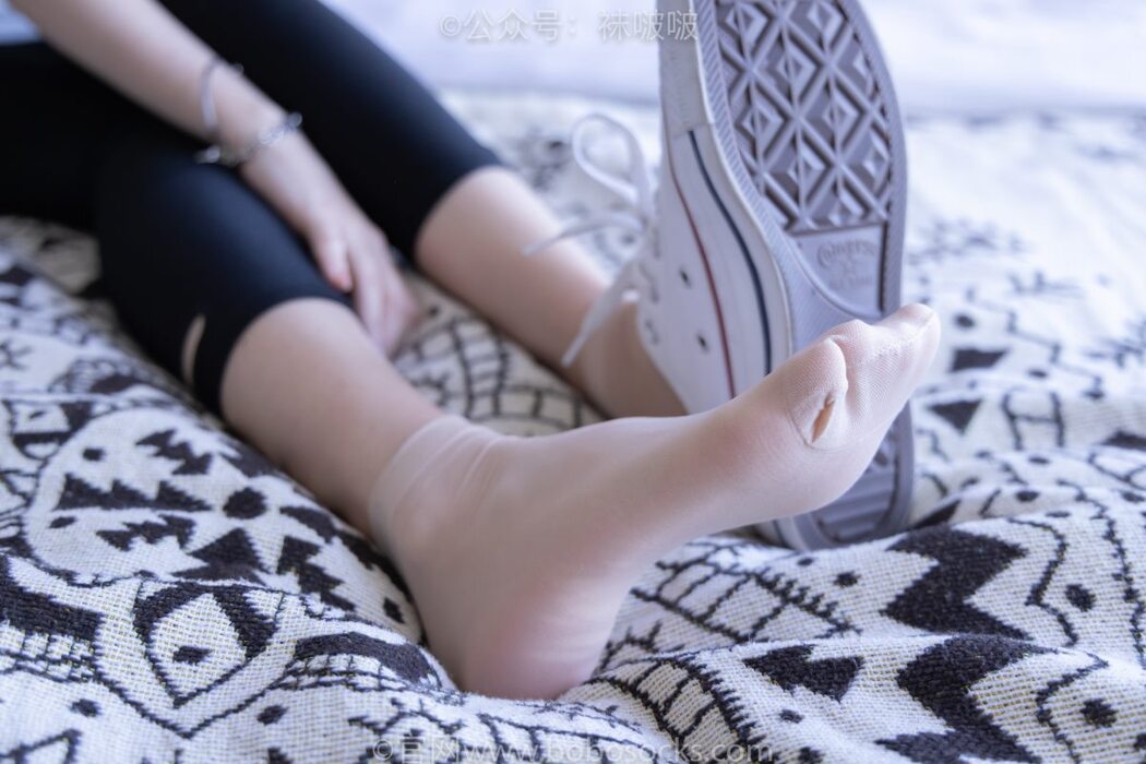 BoBoSocks袜啵啵 NO.044 Zhi Yu