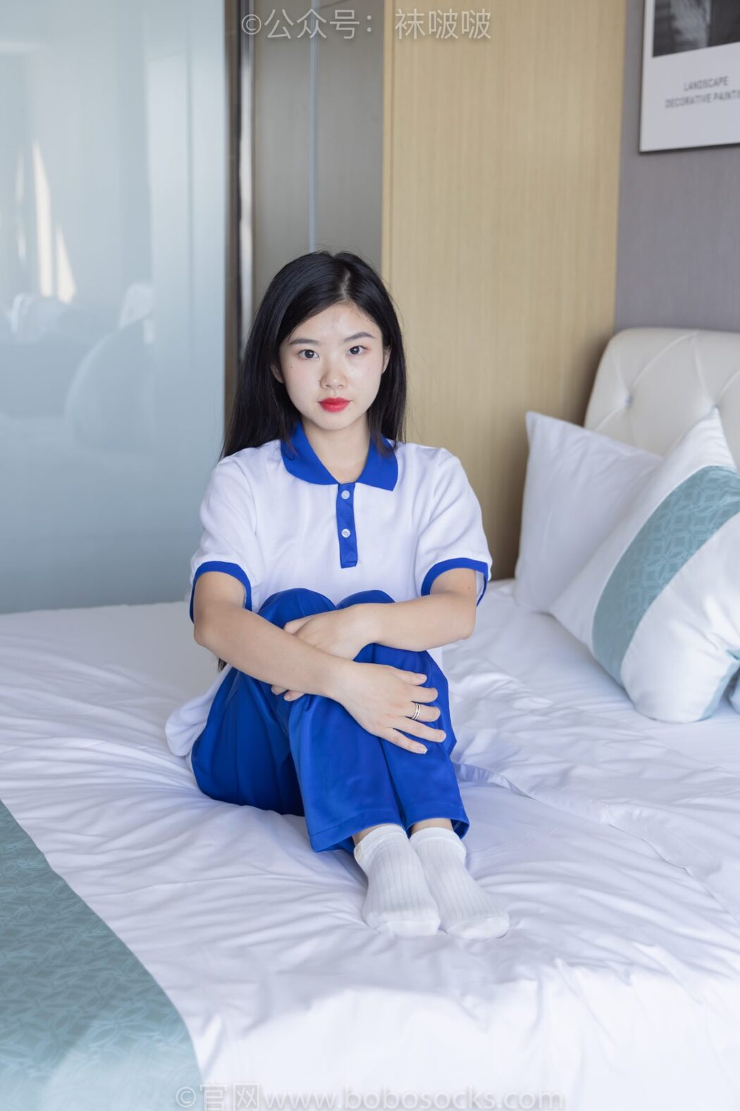 BoBoSocks袜啵啵 NO.039 Xiao Nai Xiong