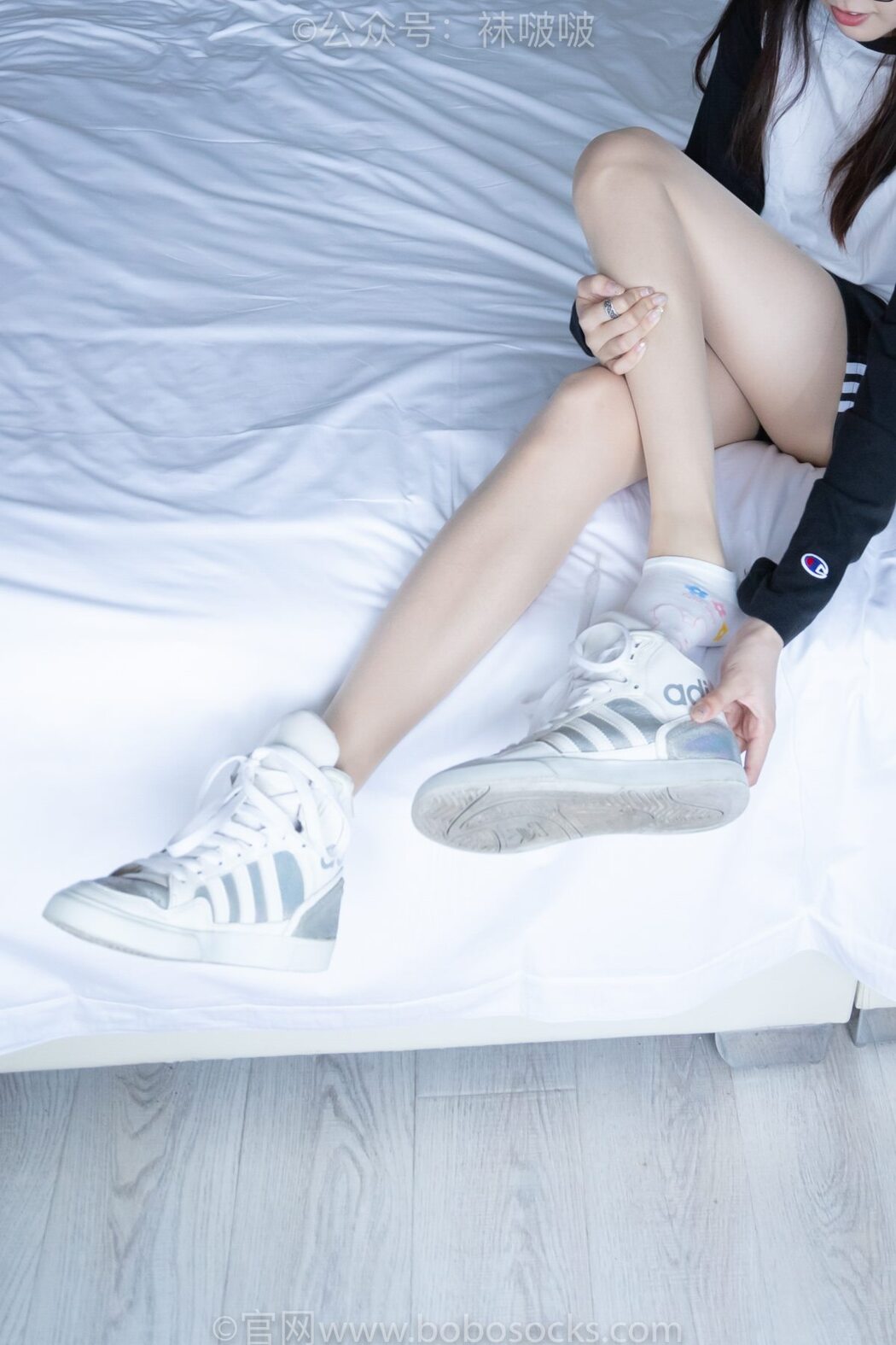 BoBoSocks袜啵啵 NO.015 Zhi Yu