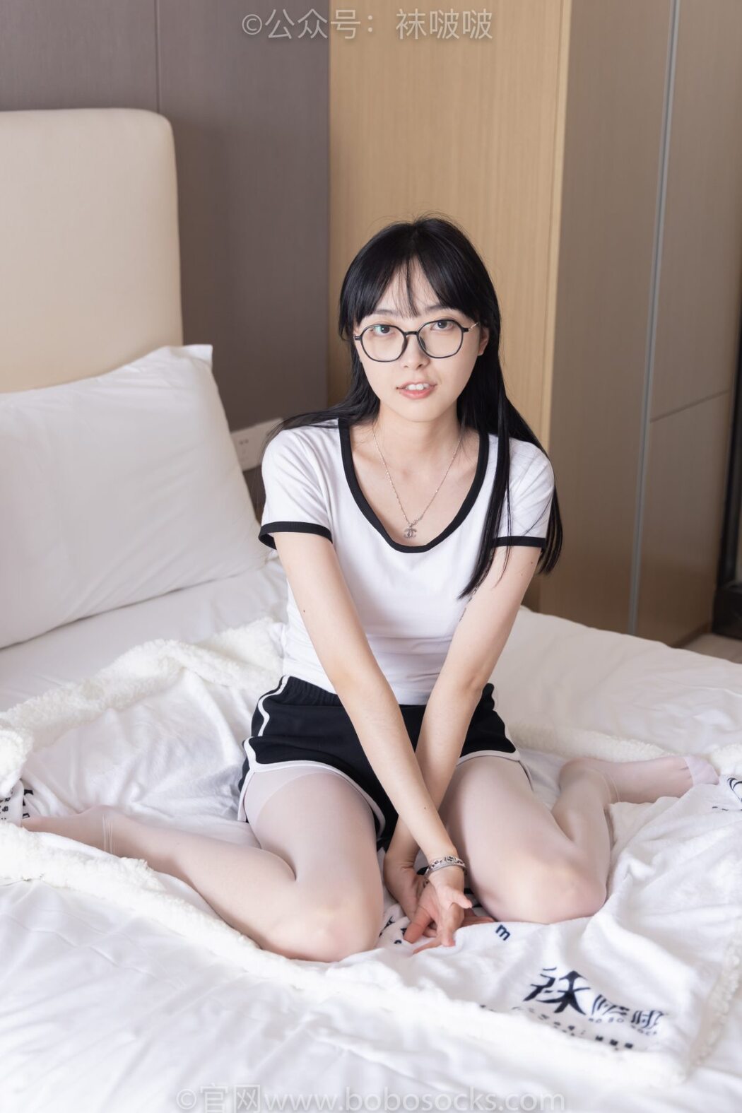 BoBoSocks袜啵啵 NO.037 Zhi Yu