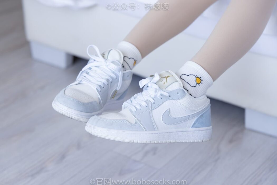 BoBoSocks袜啵啵 NO.031 Xiao Nai Xiong