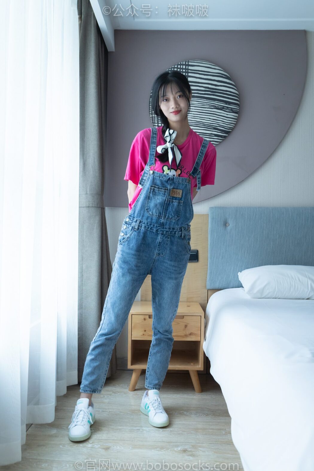 BoBoSocks袜啵啵 NO.024 Han Han